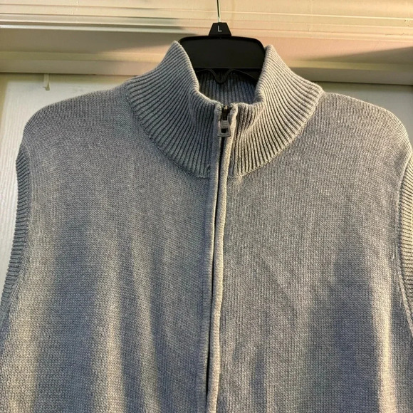 Weatherproof Vintage Light Blue Heather Sleeveless Vest - Picture 2 of 6